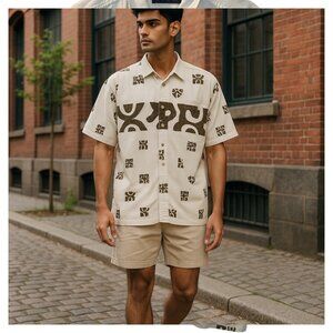 Men's, short sleeve shirt, Off White & Brown Patterns, 100% Cotton, Size Large.